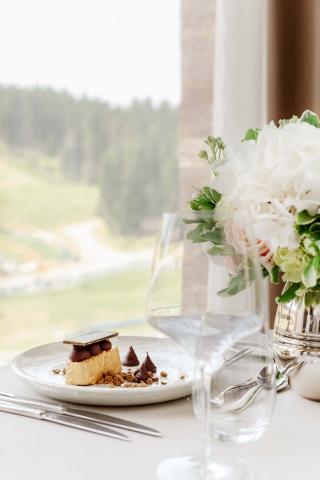 serbia-i-do-anniversary-offer