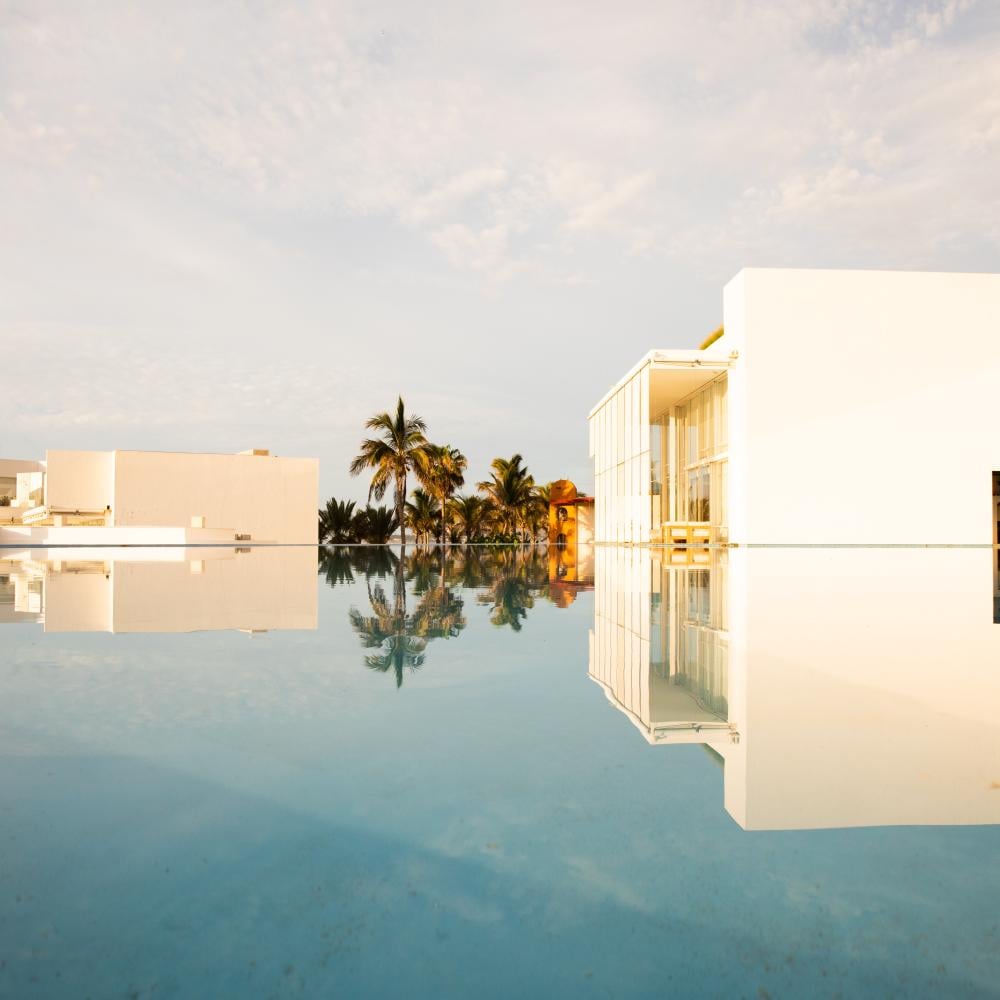 A plunge pool outside of a Viceroy Los Cabos Villa