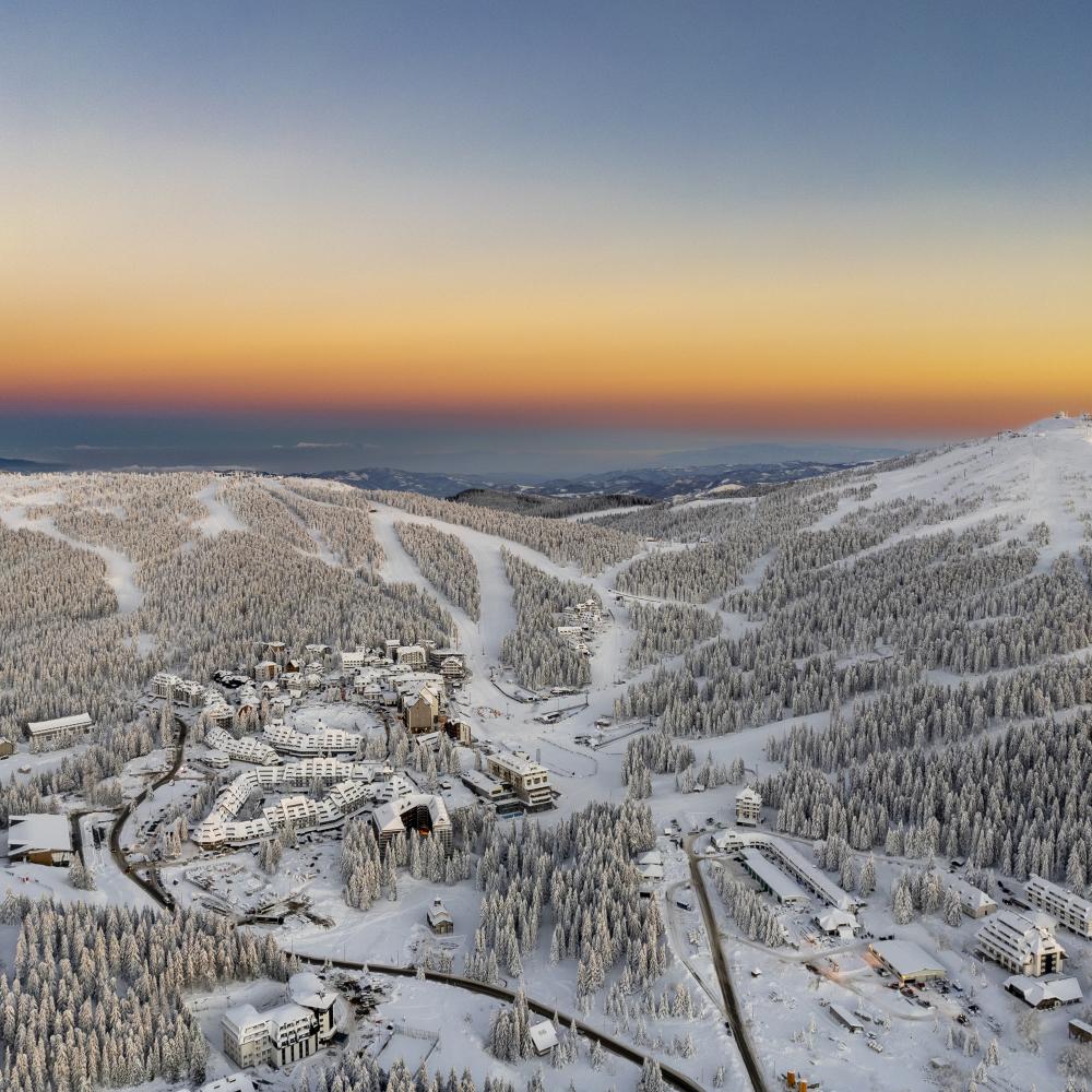 Vue aérienne des montagnes serbes