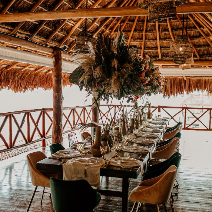 Coral Restaurant + Bar (Rooftop)