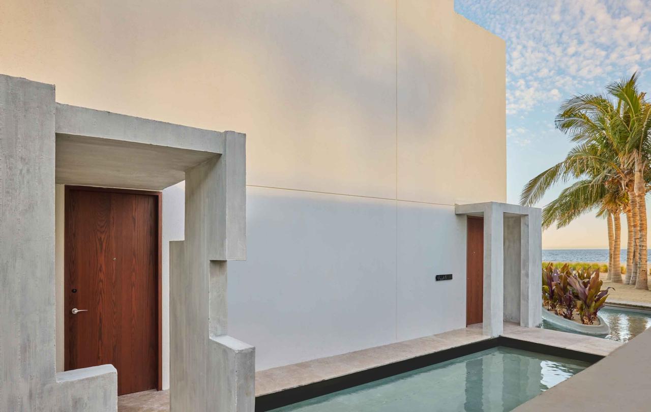 los cabos entrance and outdoor pool