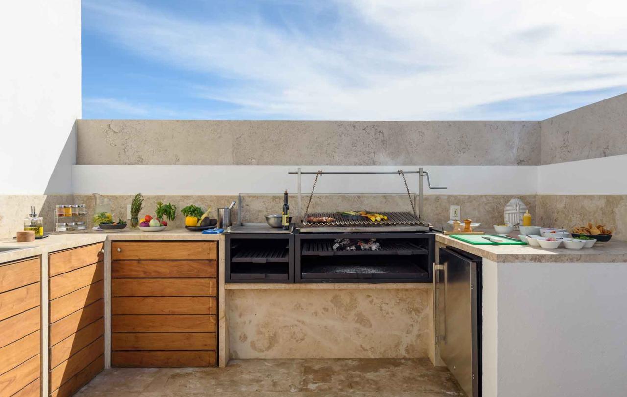 los cabos outdoor grilling and food preparation area