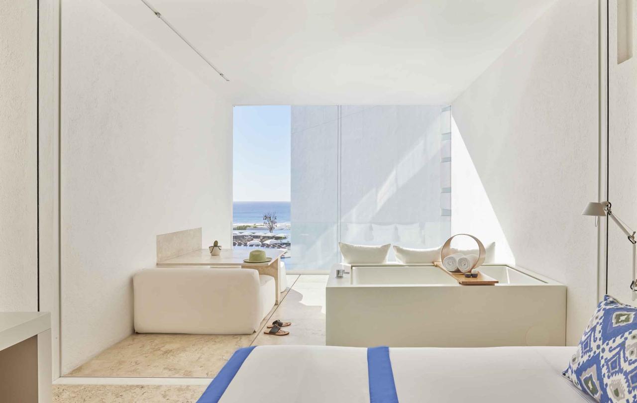 los cabos partial ocean view double bed soak tub