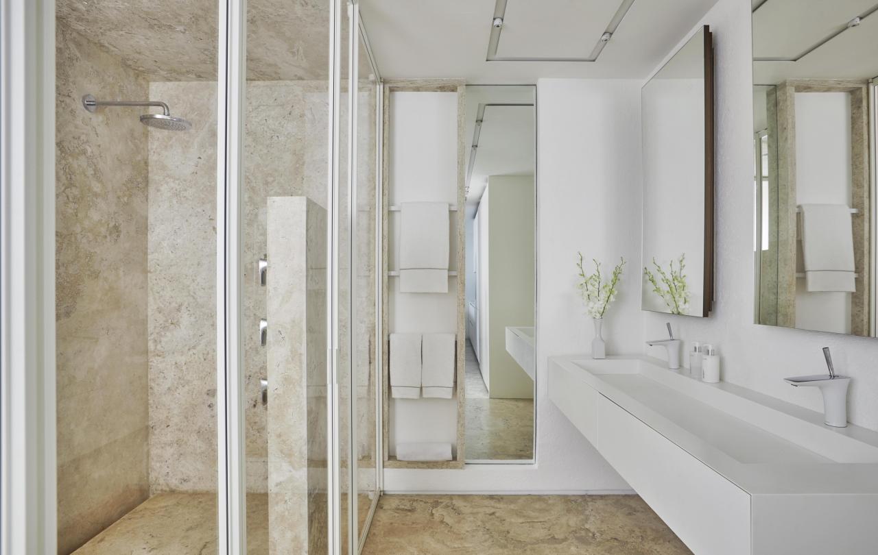 los cabos resort view suite bathroom