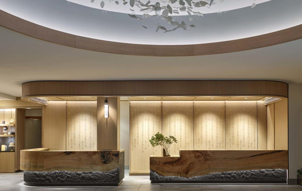 Viceroy Snowmass lobby