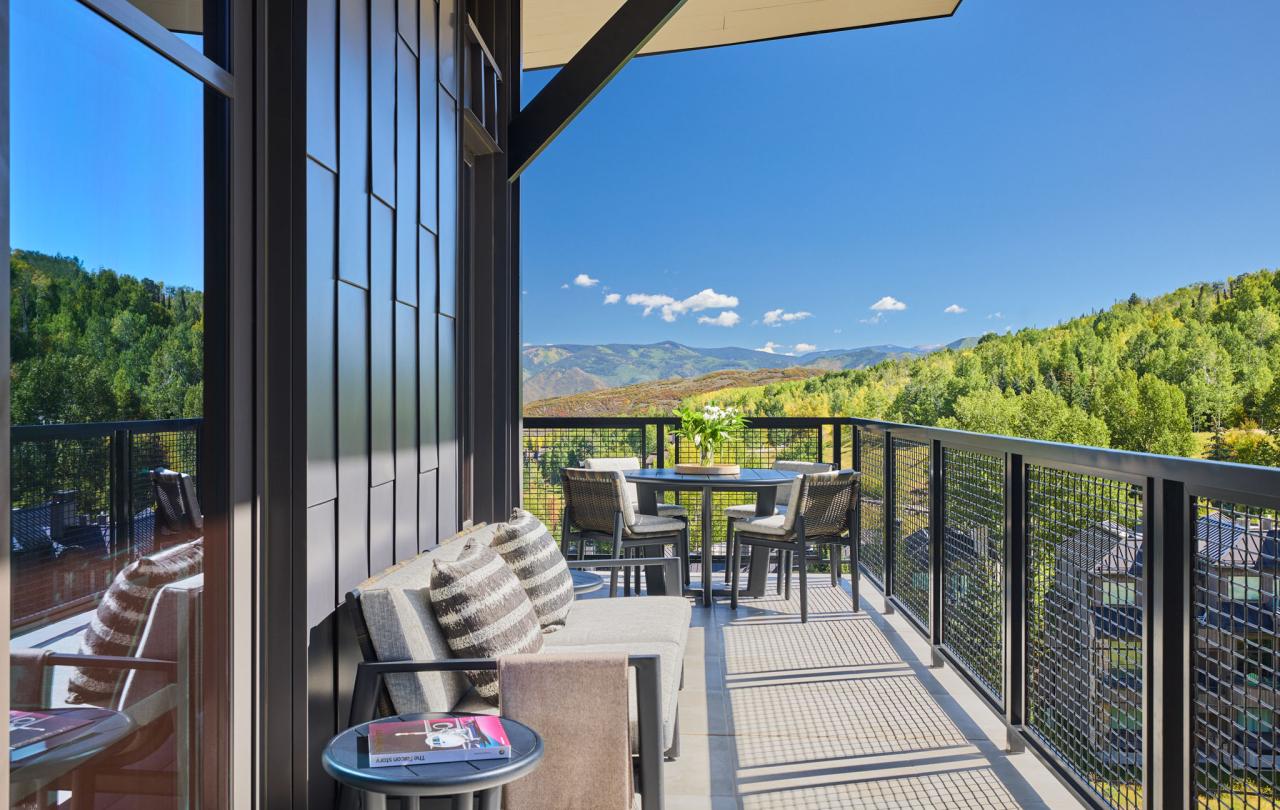 balcony