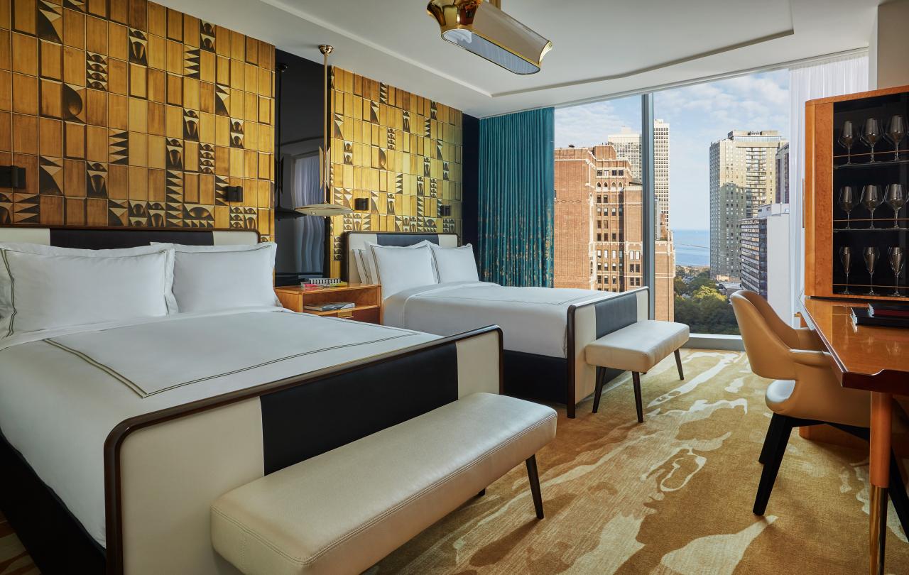 Deluxe Lake View Queen Queen