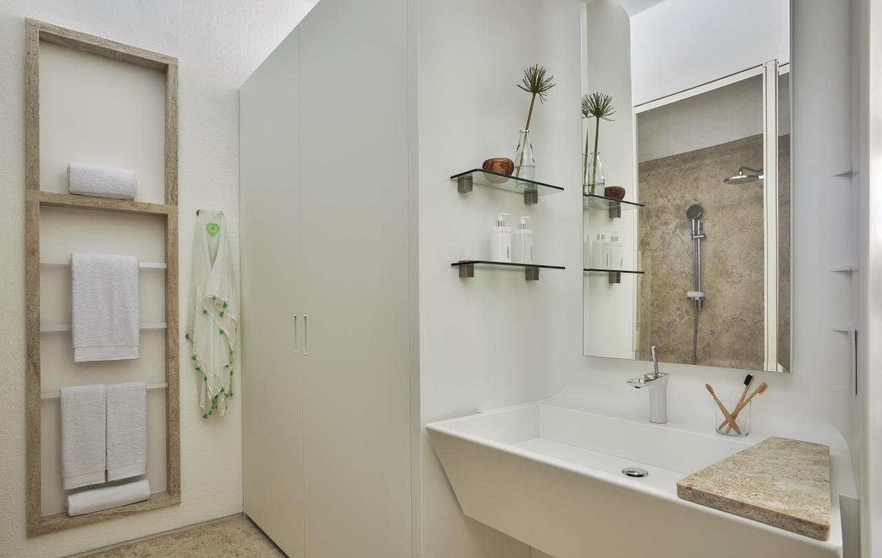 los cabos ocean view king bed bathroom 