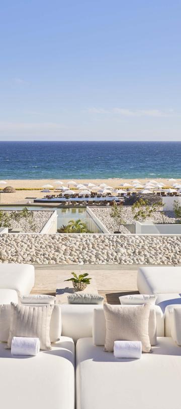 los cabos outdoor seating area facing the beach