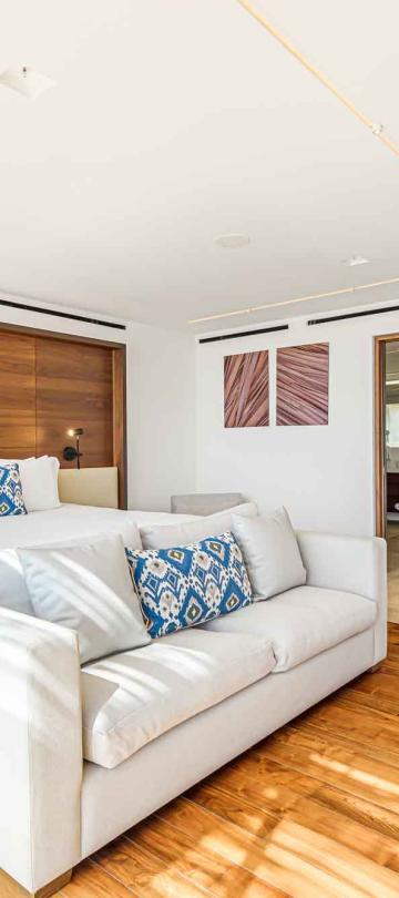 los cabos ocean view penthouse bed