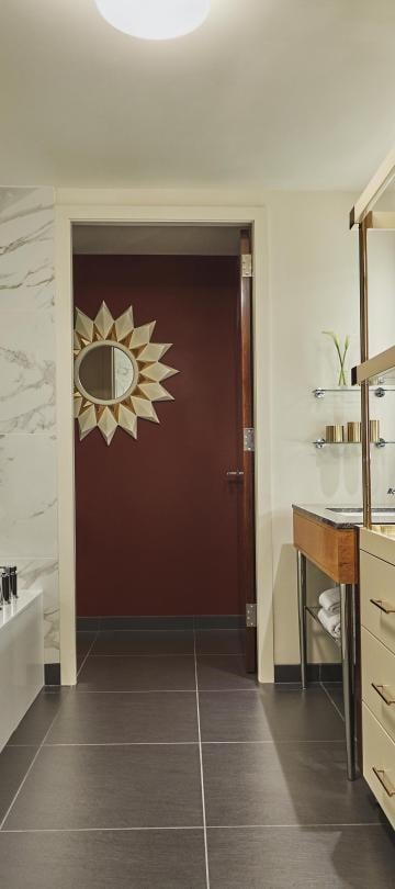 interior view of bathroom in Grand King room at Viceroy Chicago