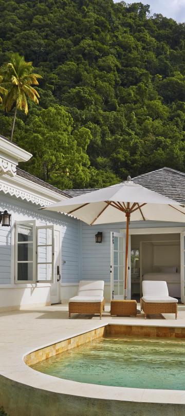 patio with hottub