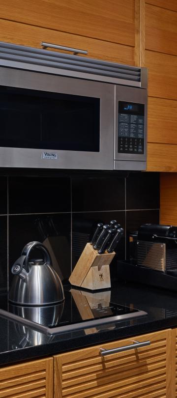 Viceroy-snowmass-pinnacle-studio-residence-kitchenette