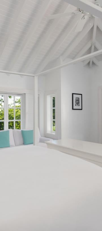 sugar_beach_luxury_cottage_bedroom2