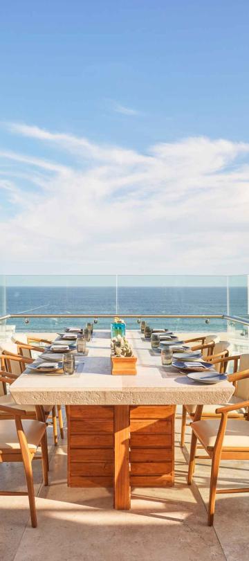 The outdoor patio at Cielomar
