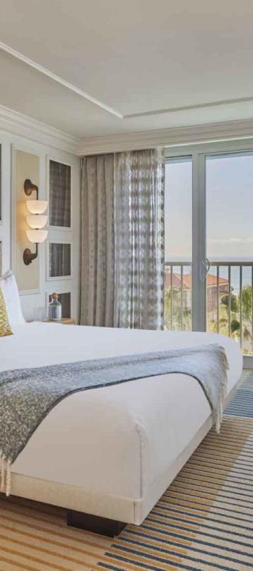 A king bed in a room at Viceroy Santa Monica