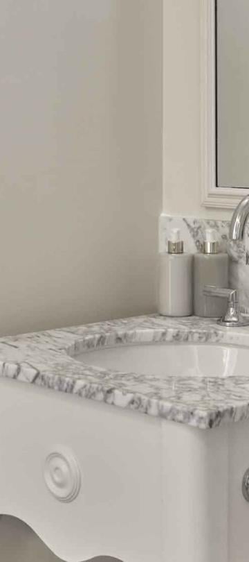 A single sink vanity in a city view king room at Viceroy Santa Monica