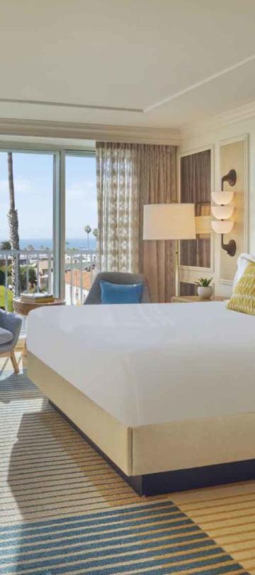 King bed in a partial ocean view king room at Viceroy Santa Monica