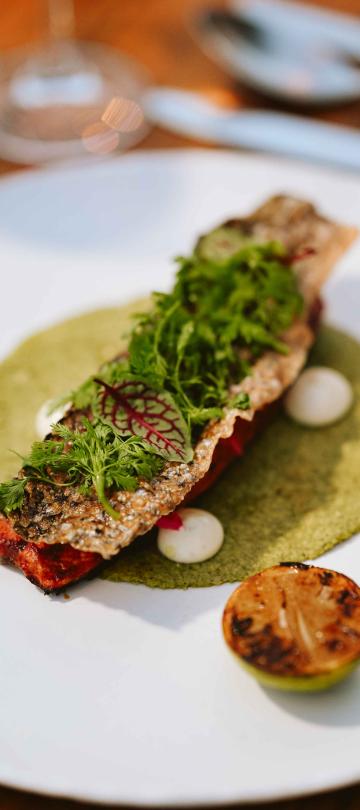 la marea fine dining