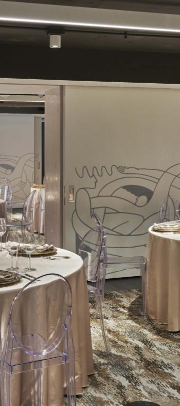 A sala Belmont do Hotel Zena, preparada para um jantar e uma receção
