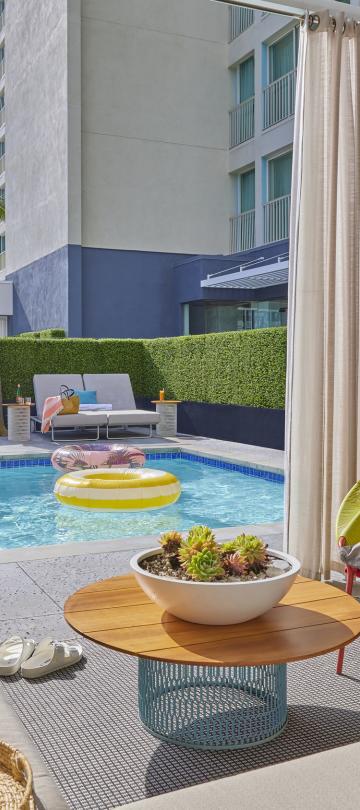 santa monica pool cabana
