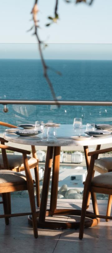 outdoor patio seating set up