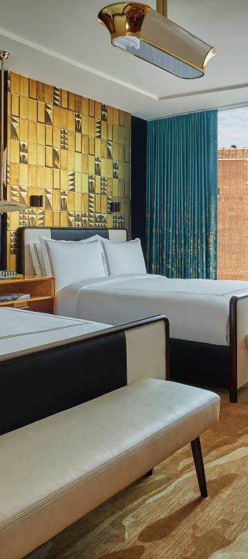 Deluxe Lake View Queen Queen