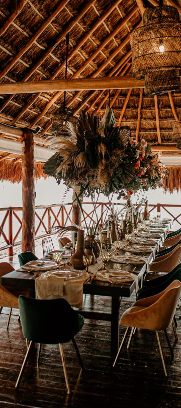 Coral Restaurant + Bar (Rooftop)