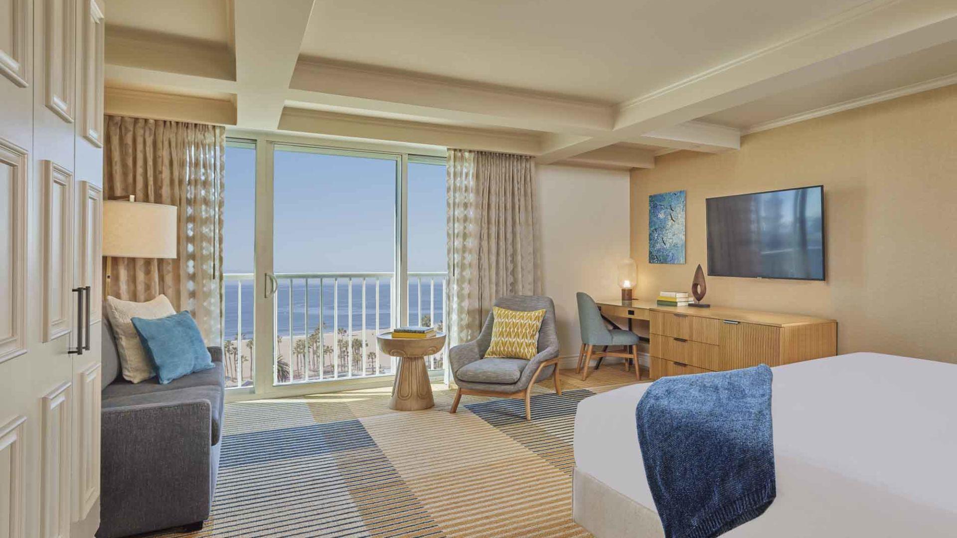 Canary Junior Suite Ocean View King