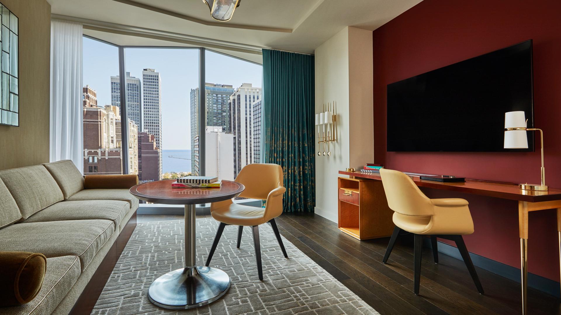 One Bedroom Lake View Suite thumbnail 5
