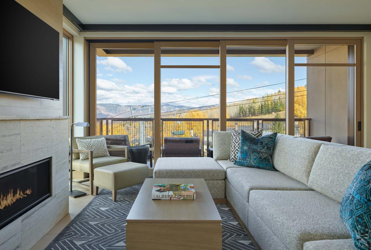 cirque two bedroom den residence living room view