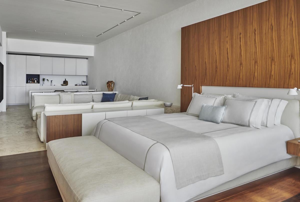 los cabos resort view junior suite bed