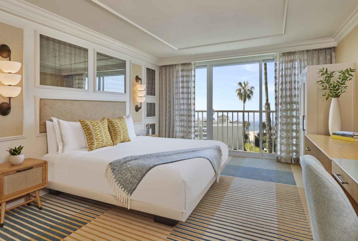 A king bed in a room at Viceroy Santa Monica