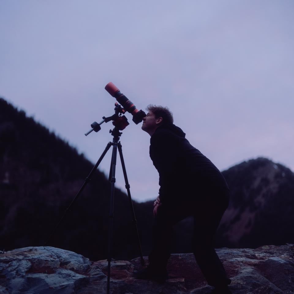 Astrophotagrapher Travis Amick aligns a shot of the night sky in Sun Valley