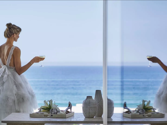 los cabos wedding bride overlooking water