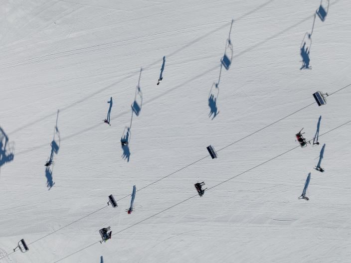 skiing
