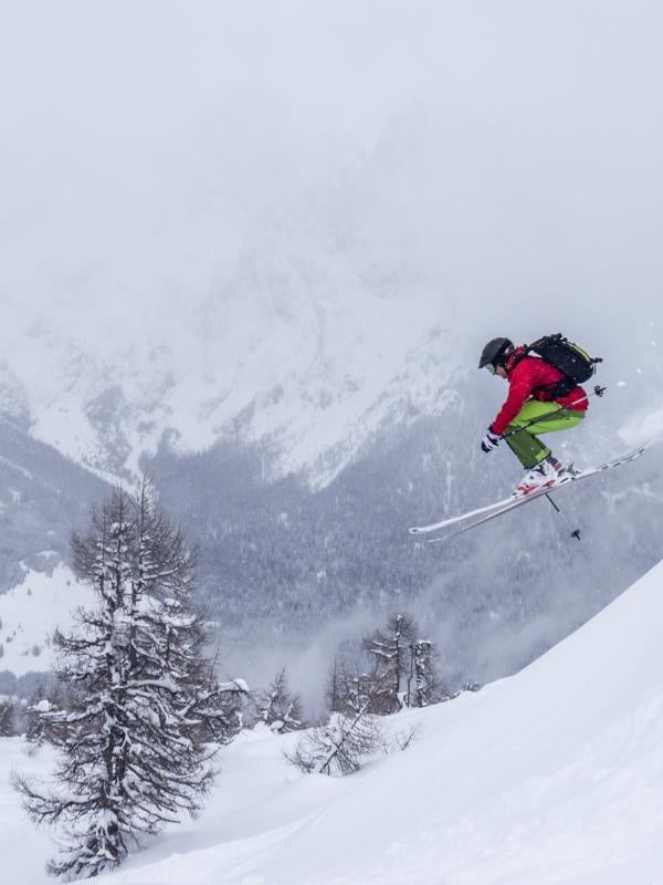 skiing