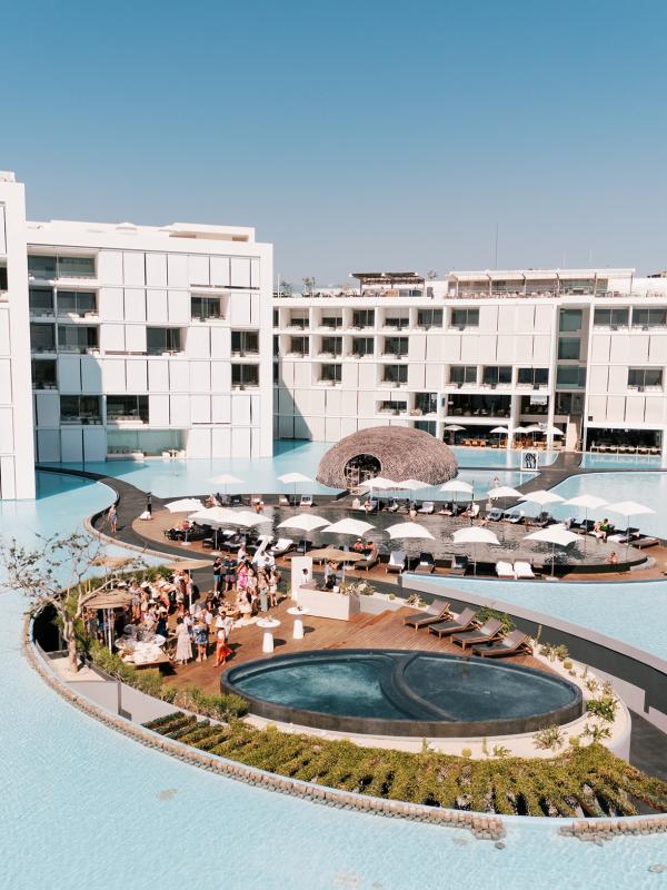 An aerial view of an outdoor gathering at Viceroy Los Cabos