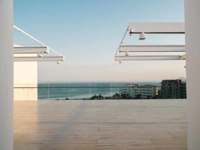view of the rooftop